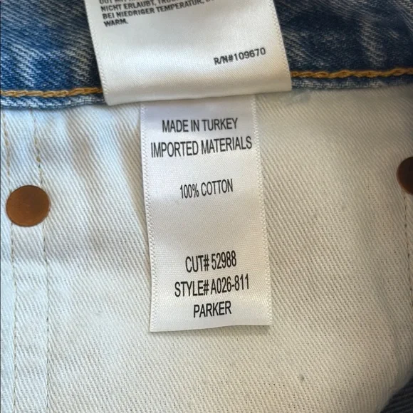 Agolde Parker Light Blue Distressed Jean Shorts Size 28 - Picture 6 of 6